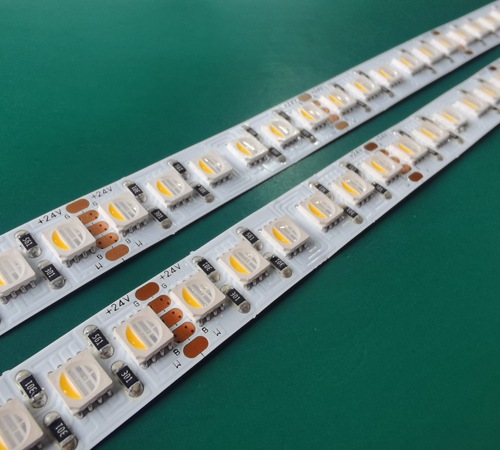 New Arrival 2: Högkvalitativ RGBW LED Strip light 120leds projekterar belysningsarmatur.